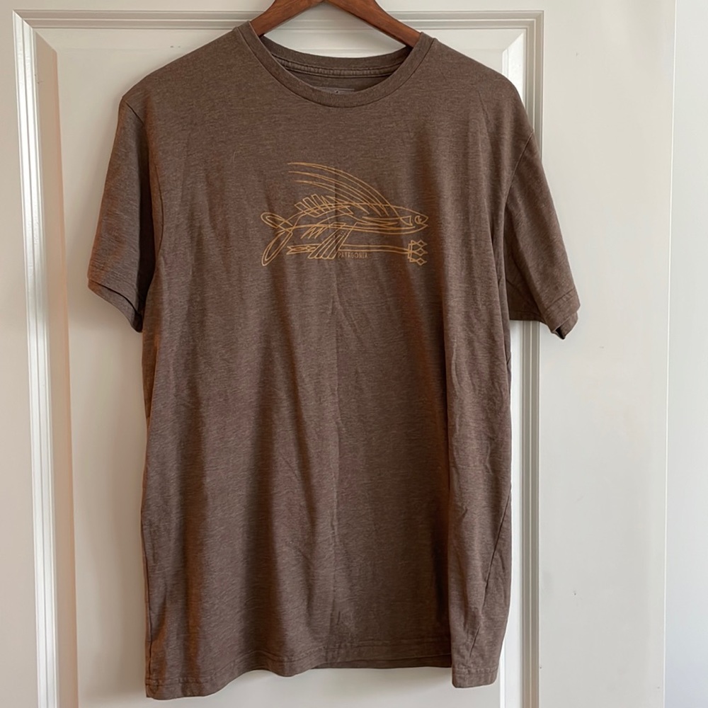 Patagonia XL t-shirt with fish logo